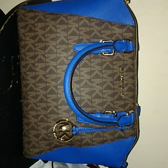 I don't wear it - Picture 3 of 4